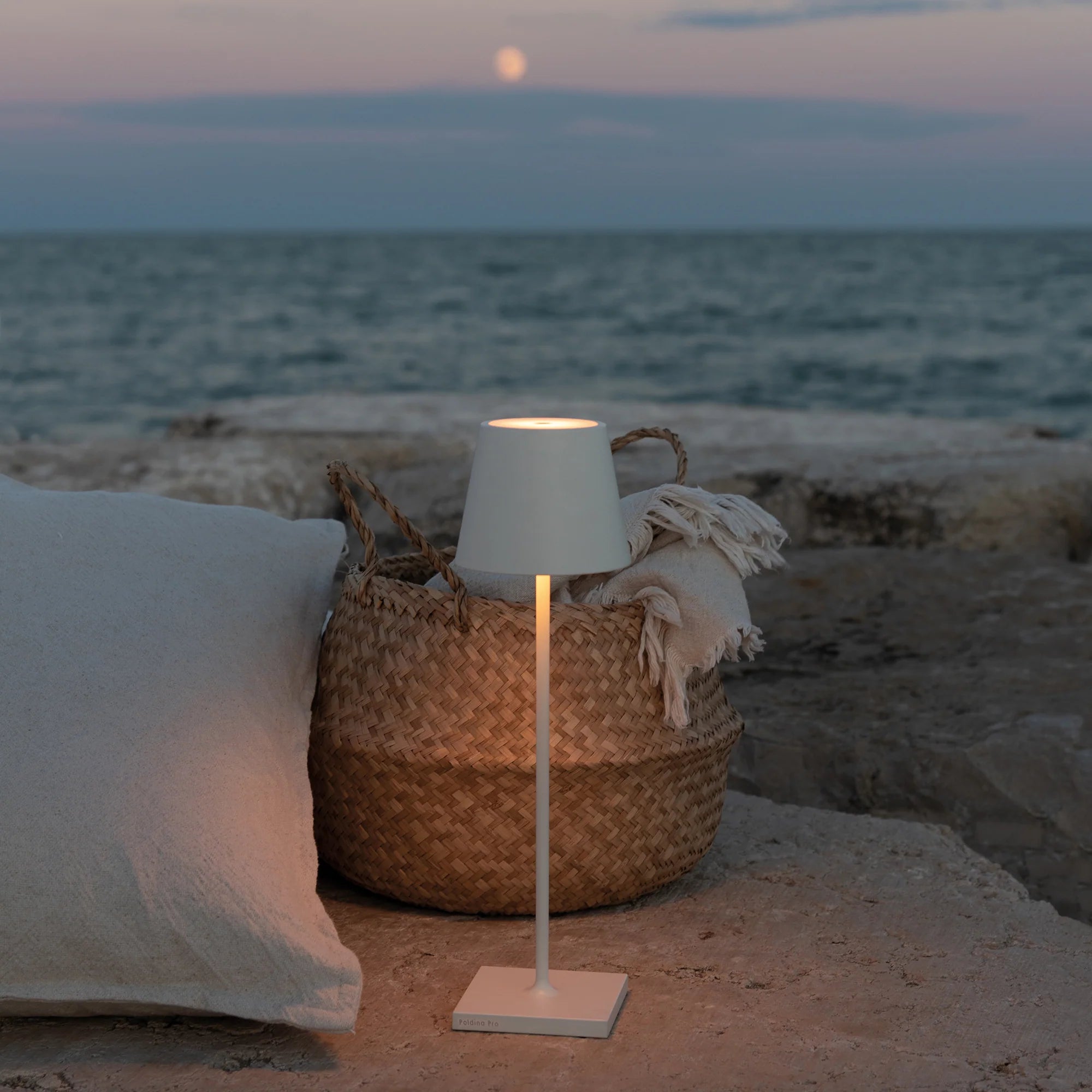 Zafferano Poldina stolna lampa