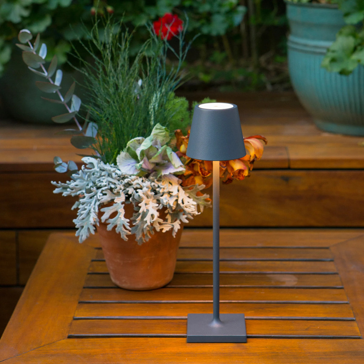 Zafferano Poldina micro stolna lampa