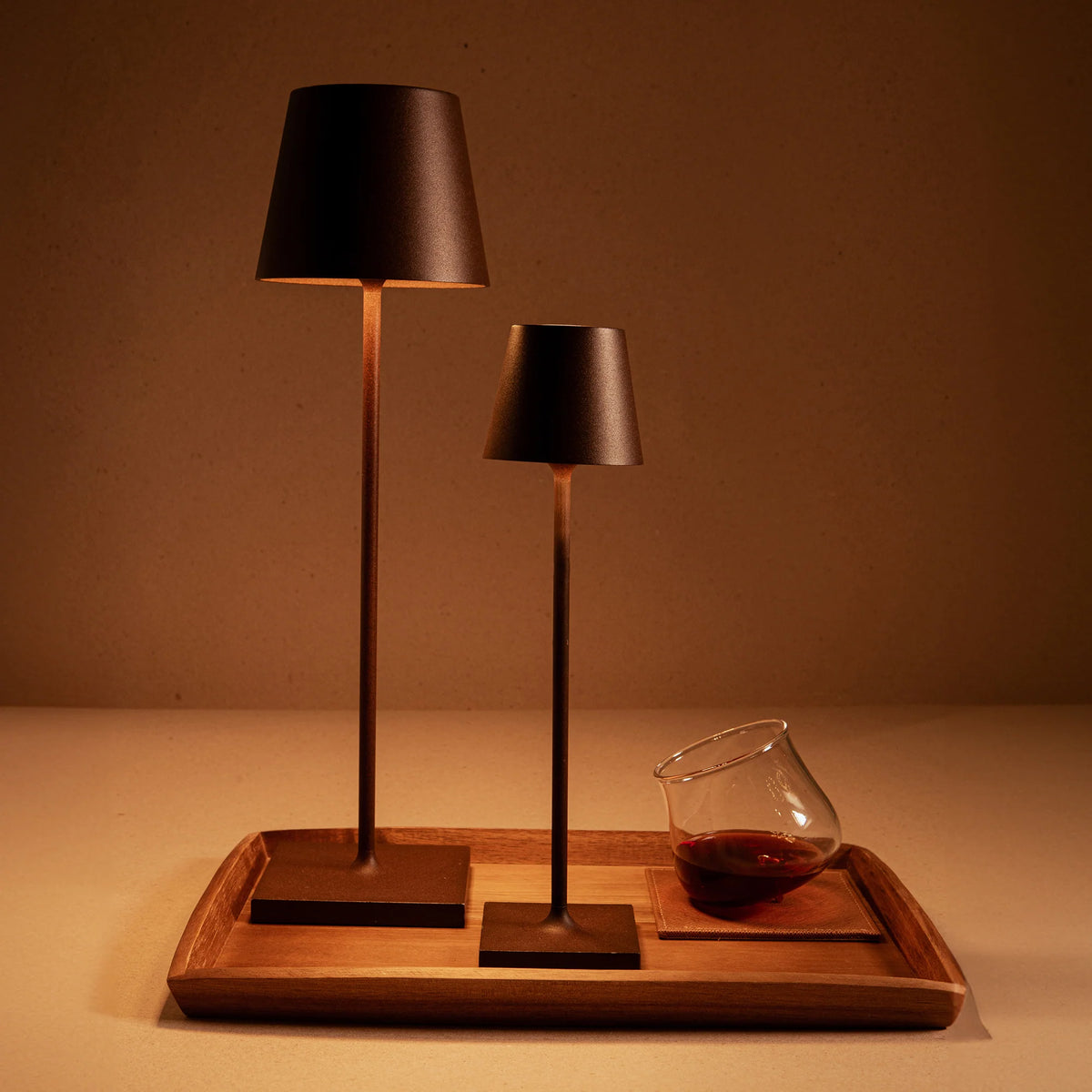 Zafferano Poldina micro stolna lampa